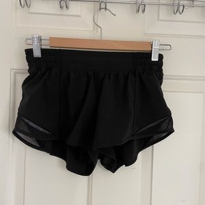 Lululemon Hotty Hot Short 2.5”